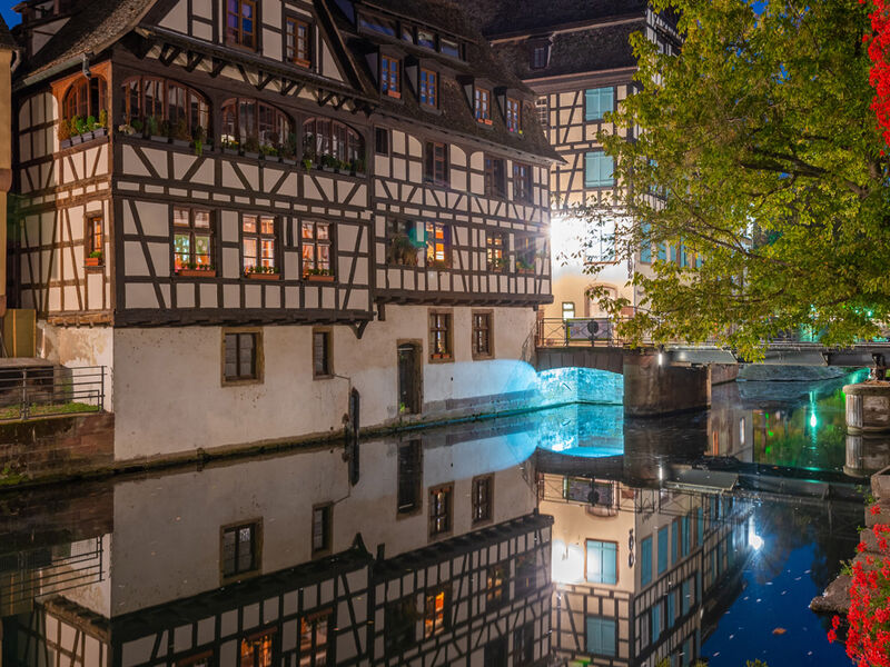 Ankara`dan Direkt Hareket Görkemli Rüya Üçgeni Almanya - Fransa - İsviçre 3 Gece - SunExpress ile 20 Ocak Hareket (Sömestr Özel) AT1014
